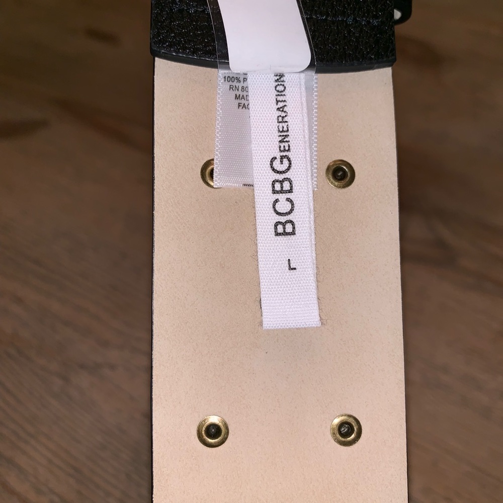 BCBGeneration belt brand new - Picture 5 of 8